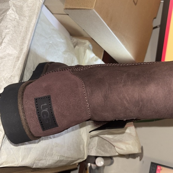 Ugg size 9 brand new - Picture 3 of 5